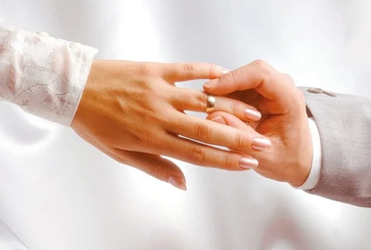 معقب تصاريح زواج